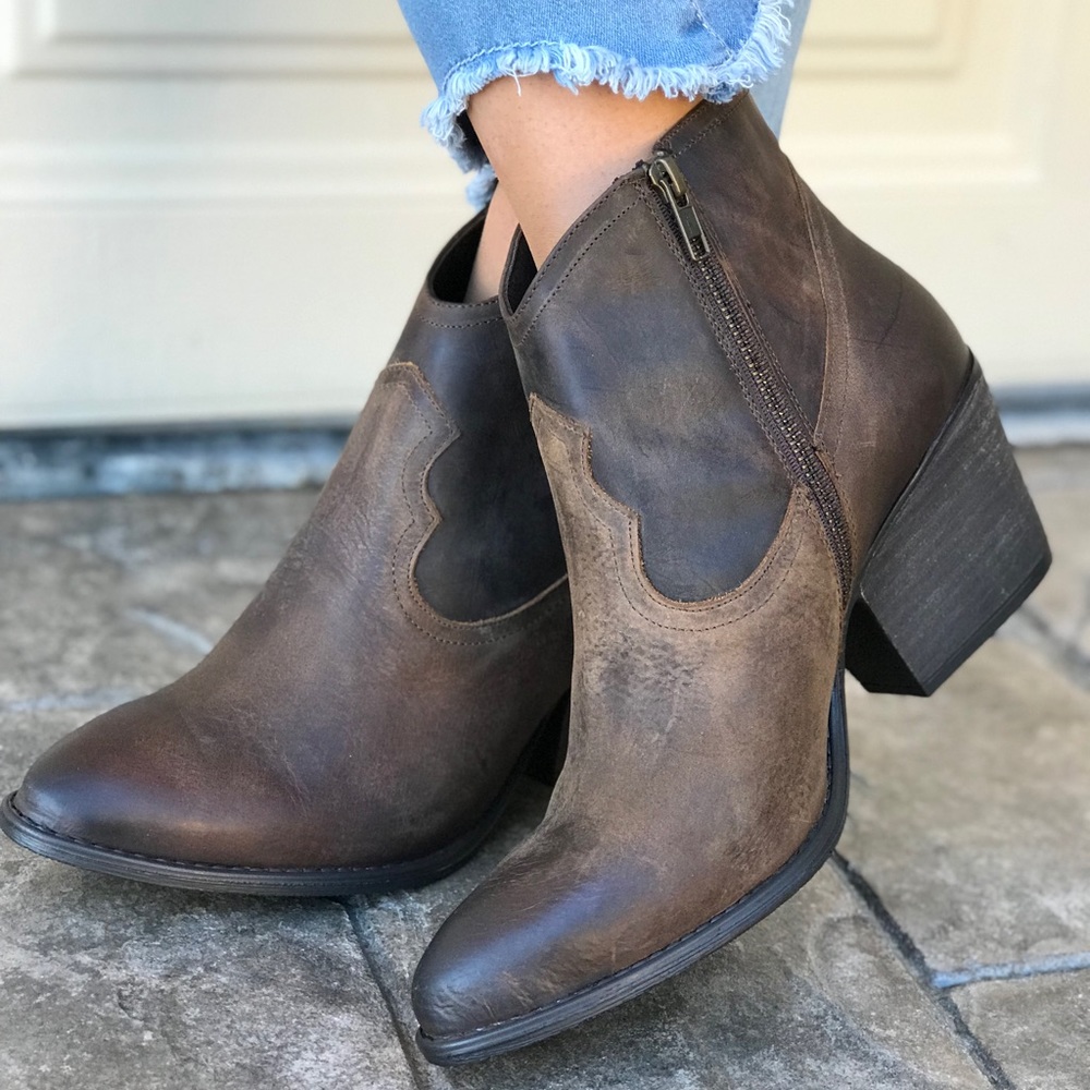Western Boho Leather Cowboy Boots - Picture 2 of 7